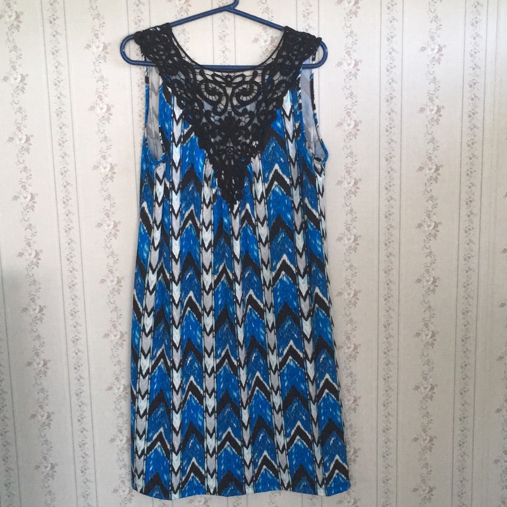 Women’s/Girls Dress